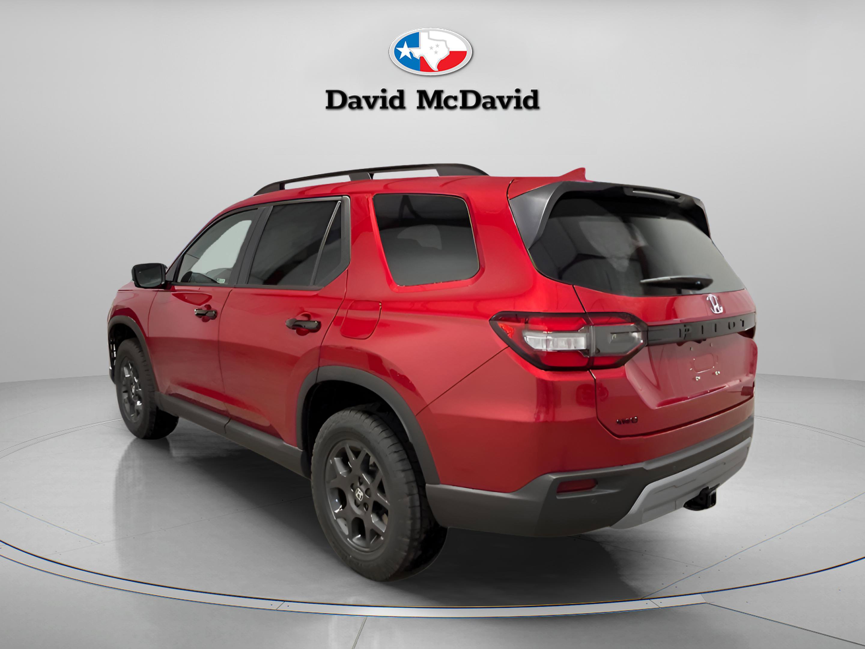 New 2025 Honda Pilot TrailSport image 4