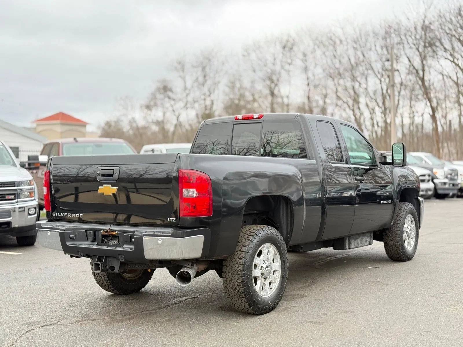 Used 2013 Chevrolet Silverado 2500 LTZ w/ LTZ Plus Package image 8