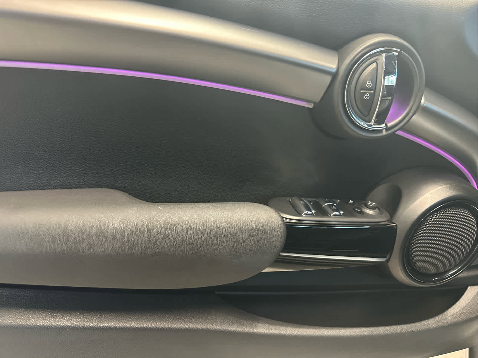 Used 2024 MINI Cooper Convertible image 14