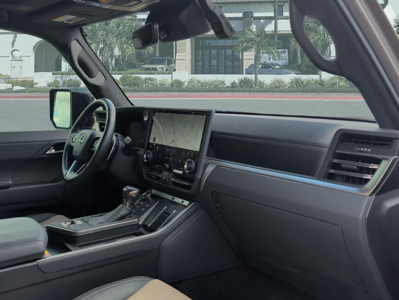Certified 2025 Lexus GX 550 AWD/4WD image 30