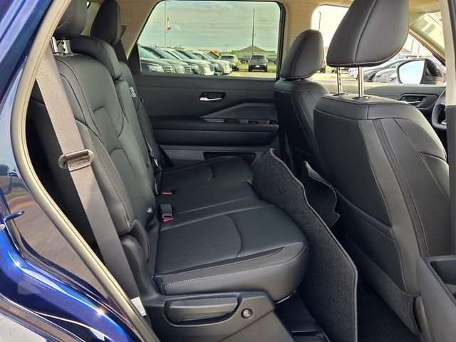 New 2026 Nissan Pathfinder SL image 17