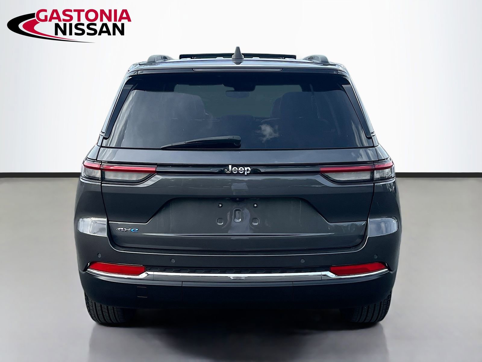 Used 2023 Jeep Grand Cherokee 4WD 4xe image 7