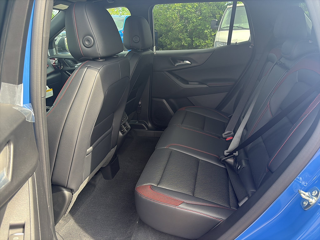 New 2027 Chevrolet Equinox RS w/ Safety and Technology Package FWD image 10