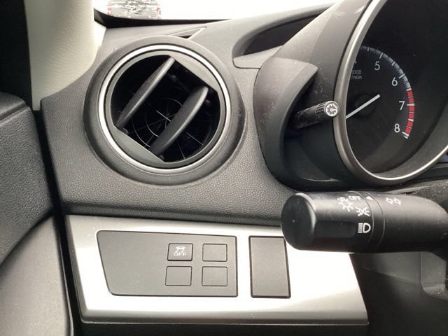 Used 2013 MAZDA MAZDA3 i SV FWD image 29
