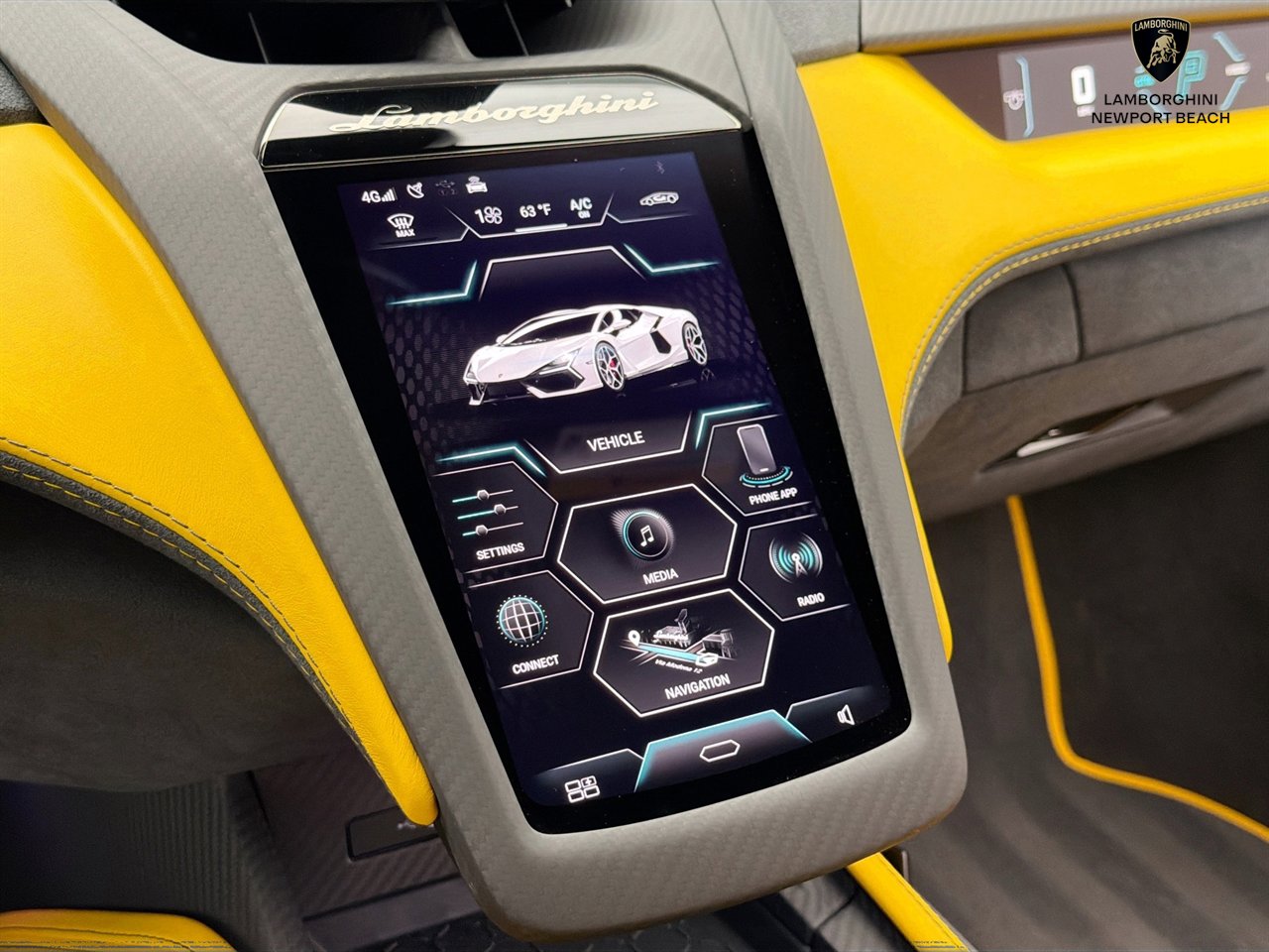 Used 2025 Lamborghini Revuelto AWD/4WD image 13