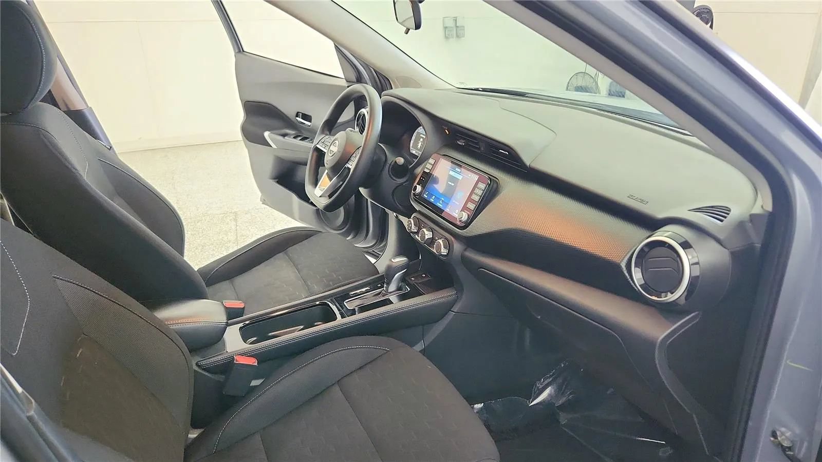 Used 2024 Nissan Kicks SV FWD image 35