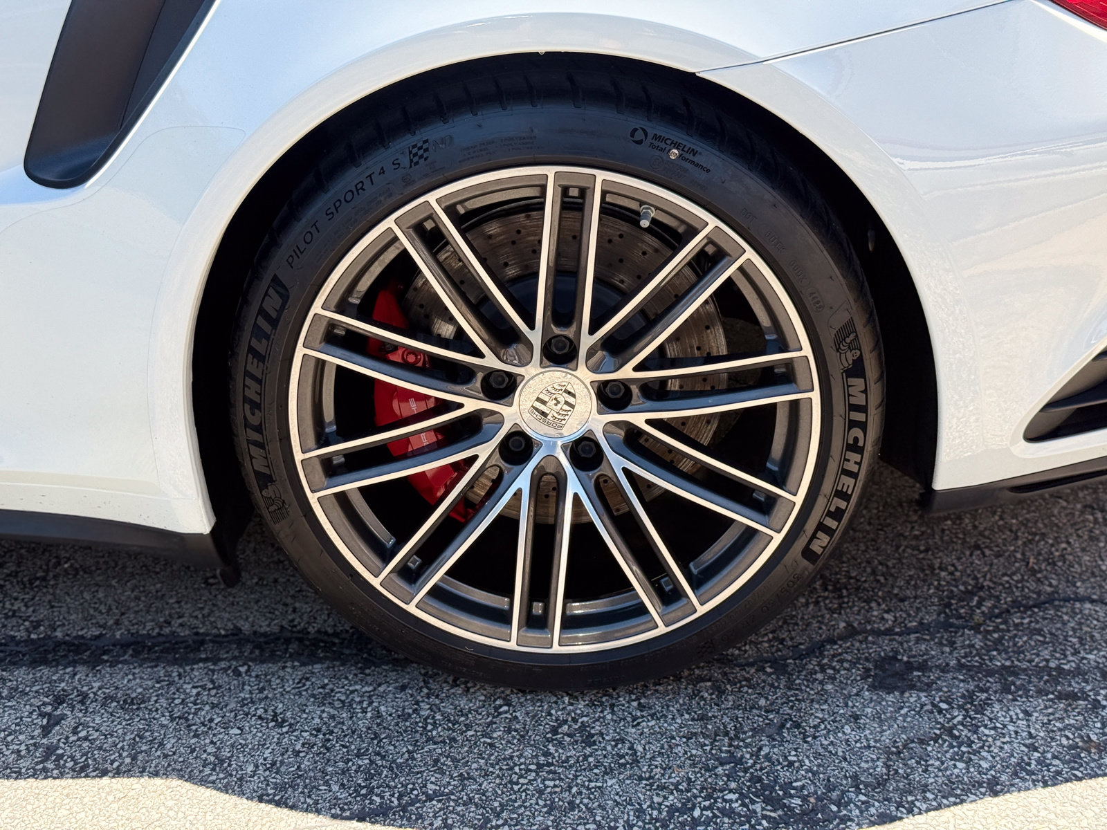Used 2019 Porsche 911 Turbo AWD/4WD image 32
