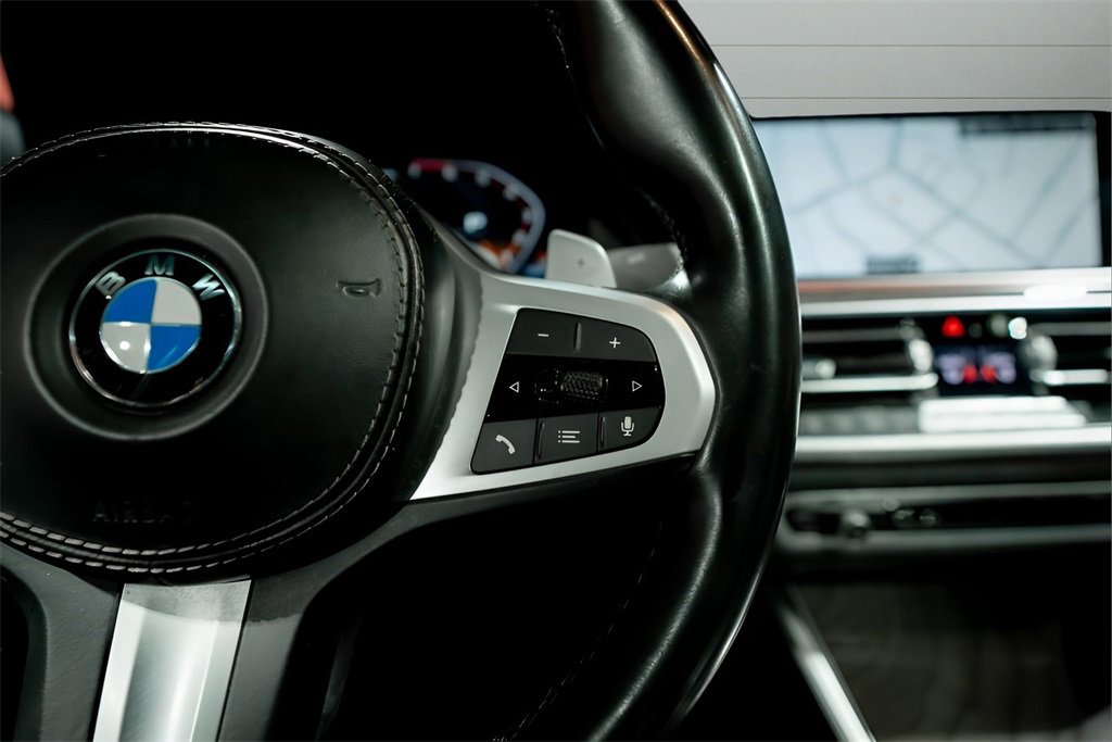 Used 2021 BMW X6 M50i w/ Executive Package image 23