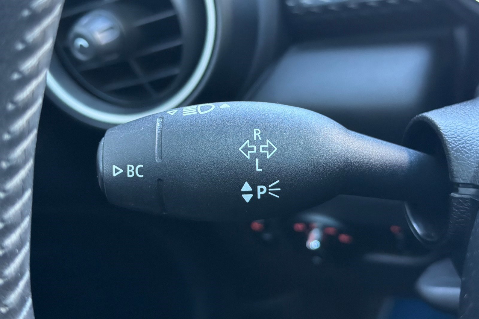 Used 2014 MINI Cooper S image 30