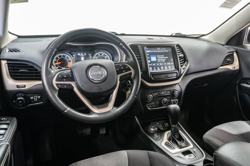Used 2014 Jeep Cherokee Latitude image 6