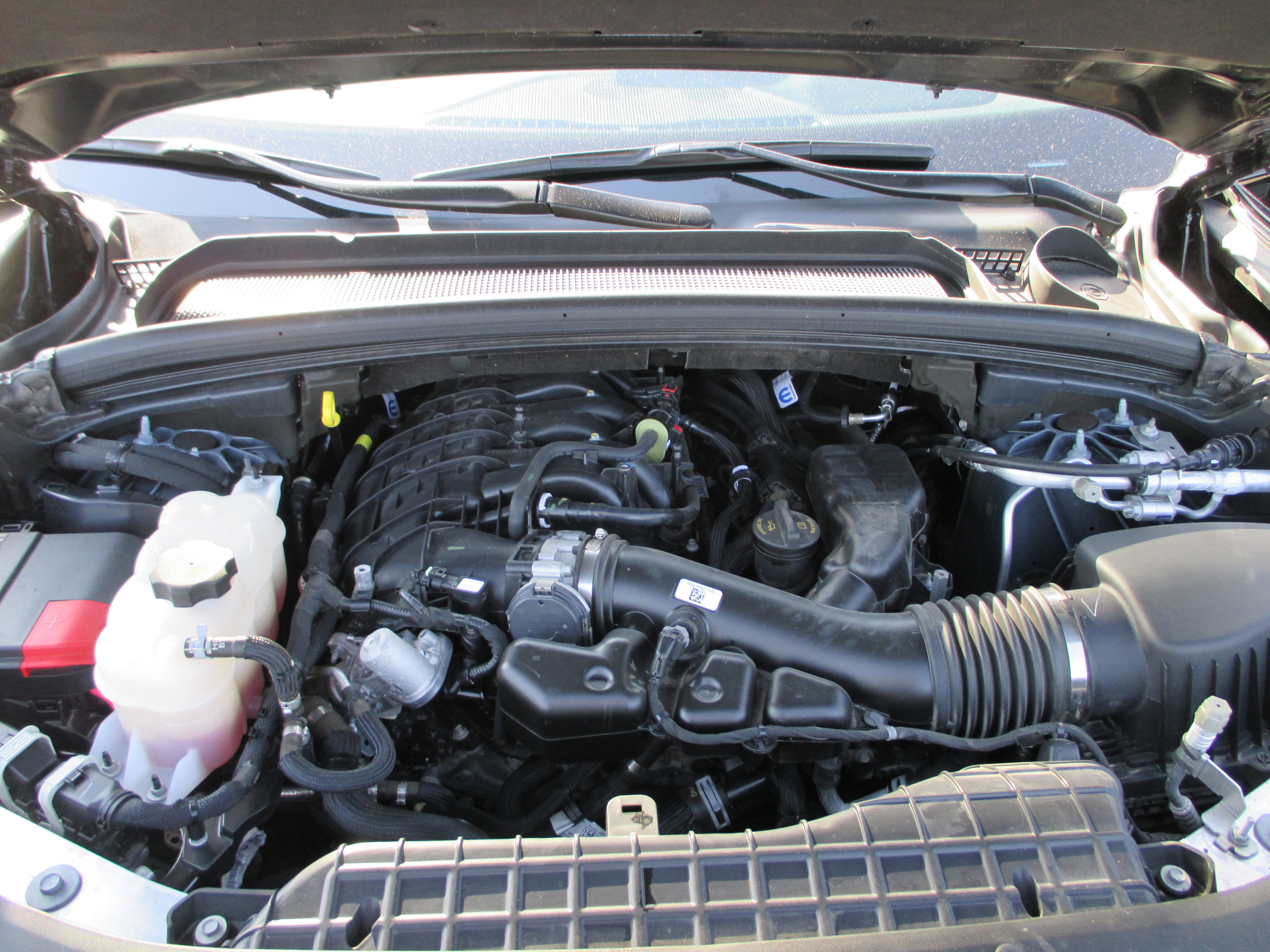 Used 2024 Jeep Grand Cherokee L Laredo image 21