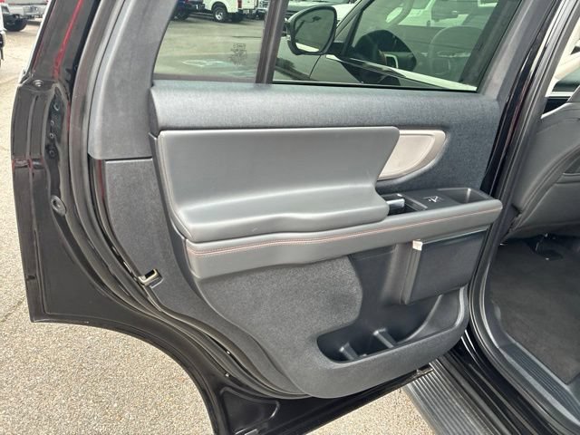 Used 2025 Ford Expedition Active AWD/4WD image 58