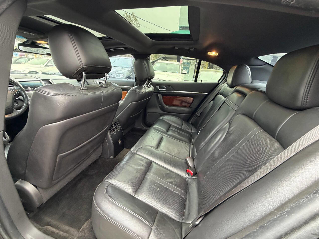 Used 2014 Lincoln MKS AWD w/ Equipment Group 101A image 9