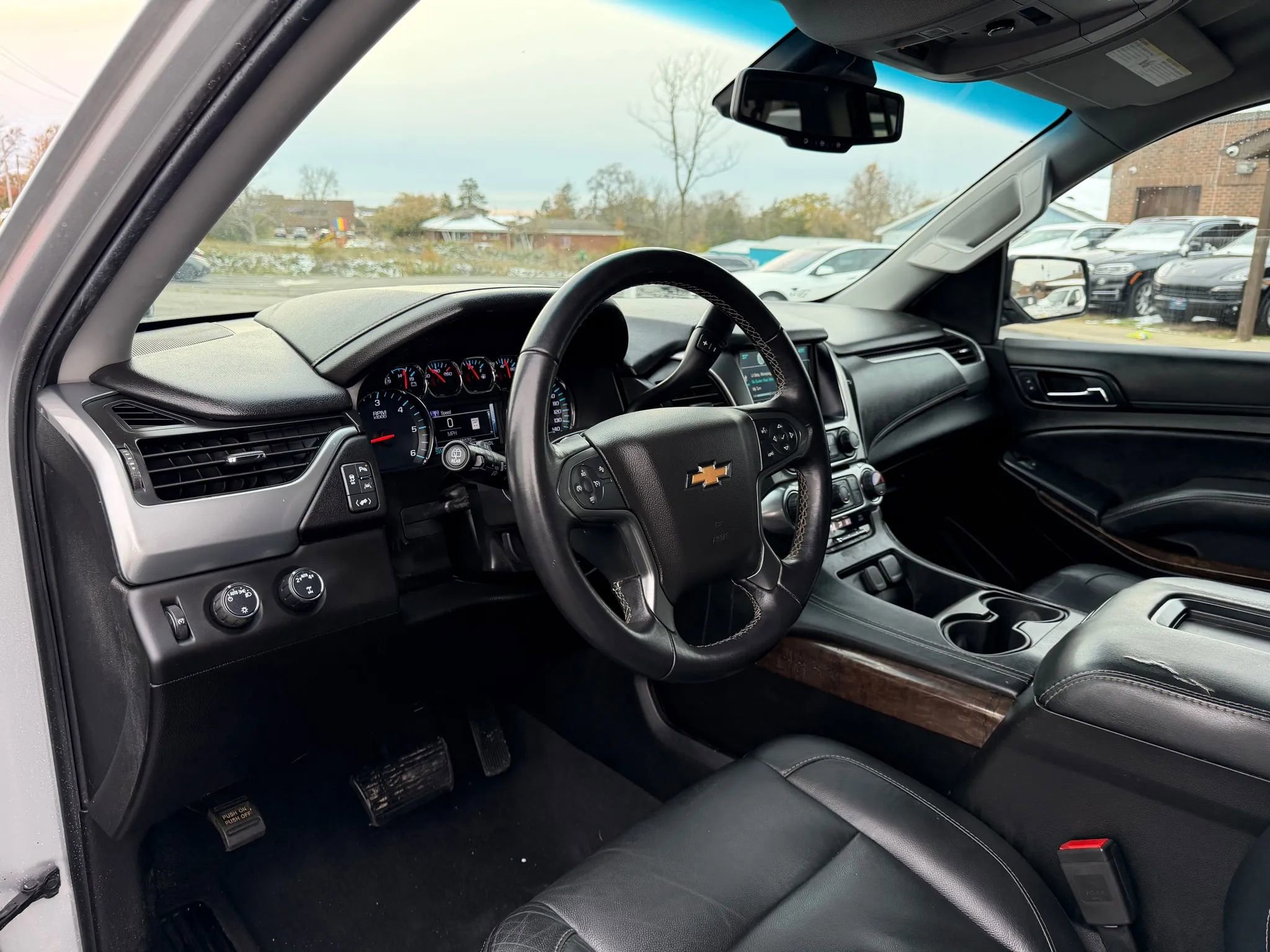 Used 2019 Chevrolet Suburban LT AWD/4WD image 10