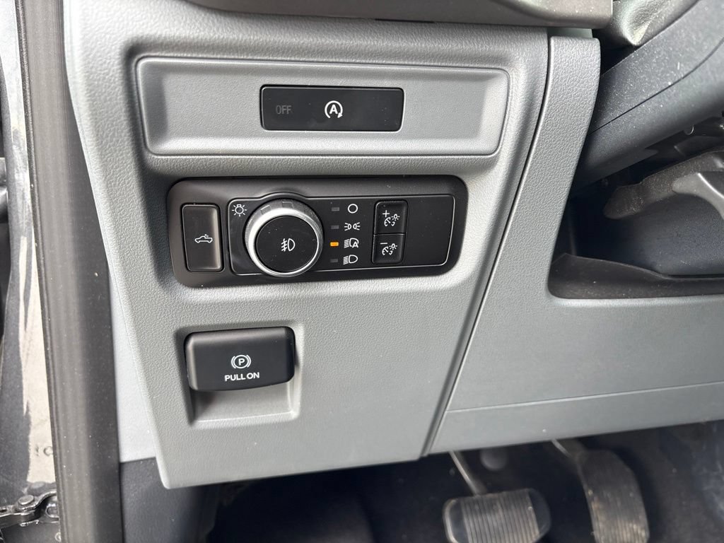 Used 2025 Ford F150 XLT w/ Equipment Group 301A Standard AWD/4WD image 13