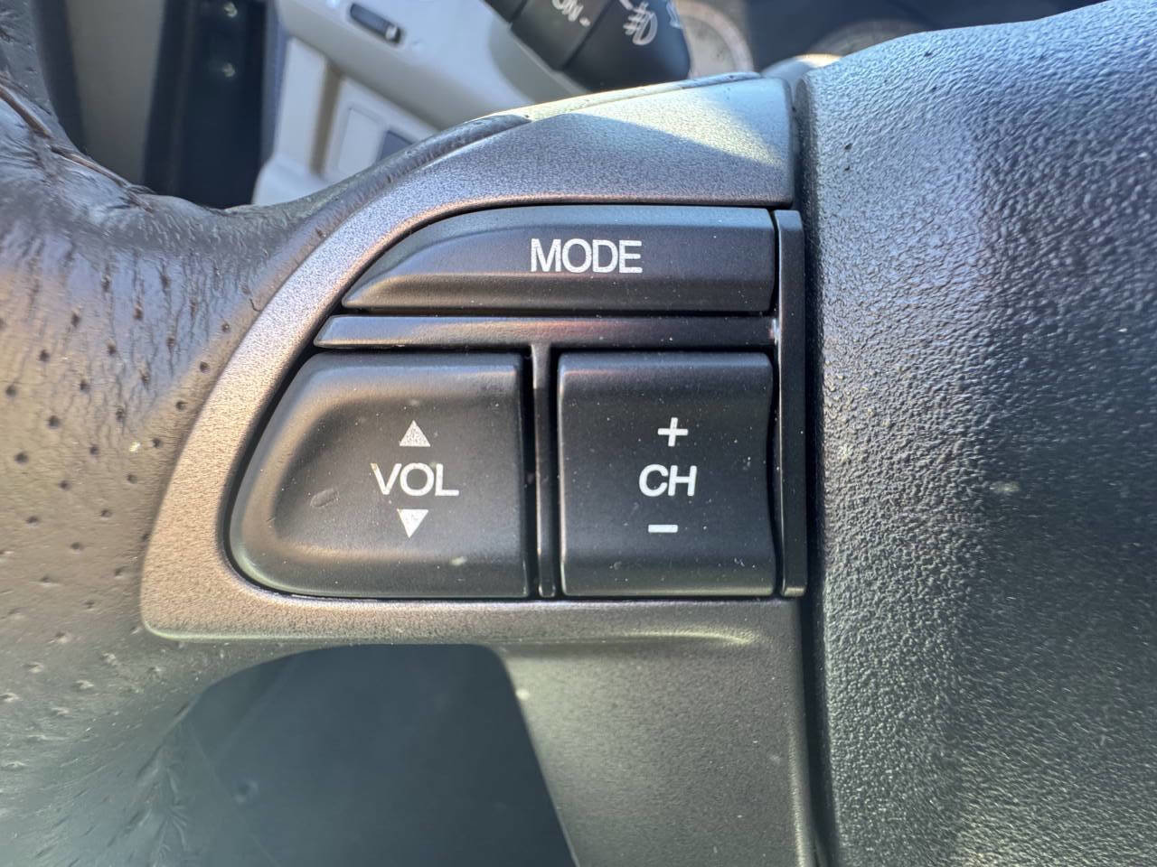 Used 2011 Honda Pilot EX-L image 17