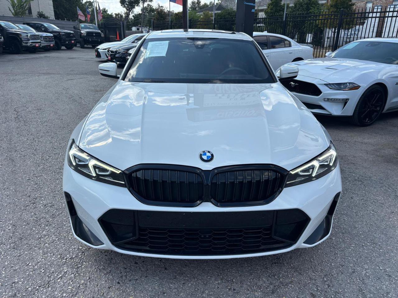 Used 2023 BMW 330i Sedan w/ M Sport Package RWD image 3