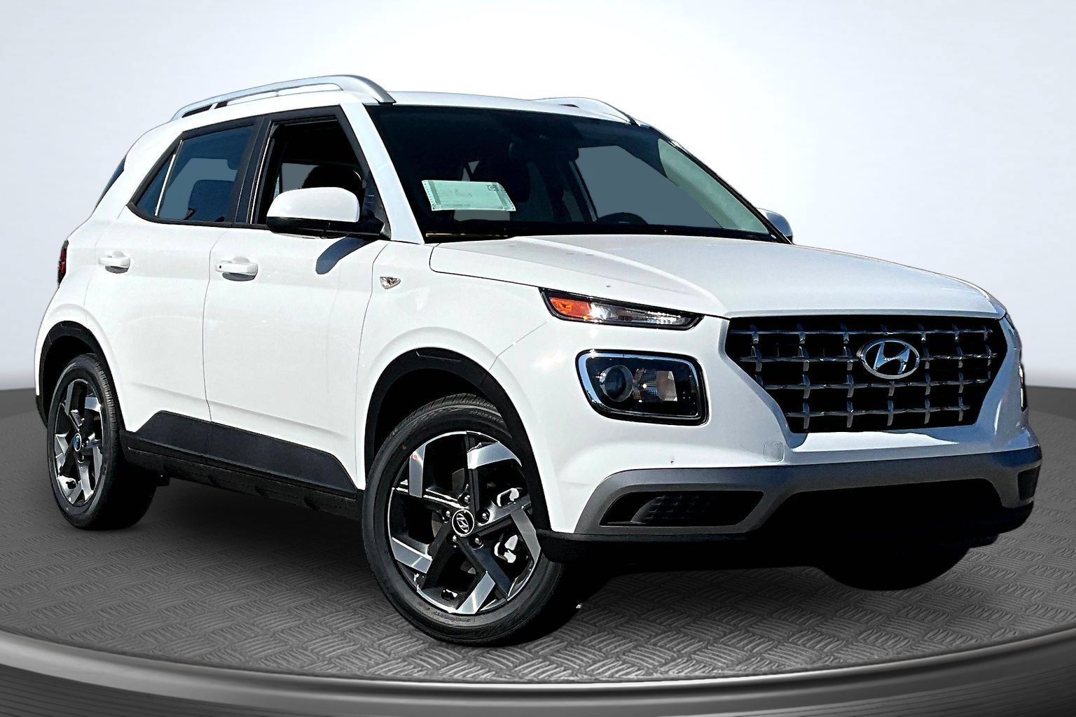 New 2026 Hyundai Venue SEL FWD image 3
