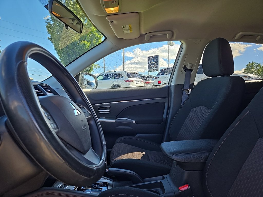 Used 2019 Mitsubishi Outlander Sport ES AWD/4WD image 28