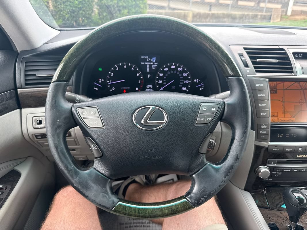 Used 2012 Lexus LS 460 w/ Comfort Pkg RWD image 25