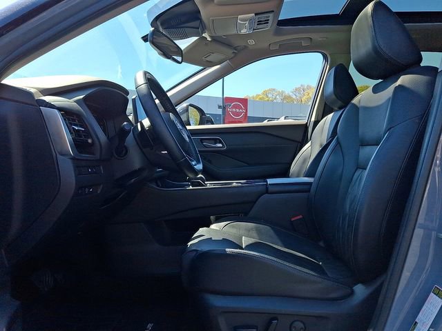 Used 2023 Nissan Rogue Platinum w/ Platinum Premium Package AWD/4WD image 13