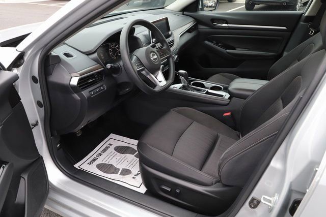 Used 2023 Nissan Altima 2.5 SV image 10