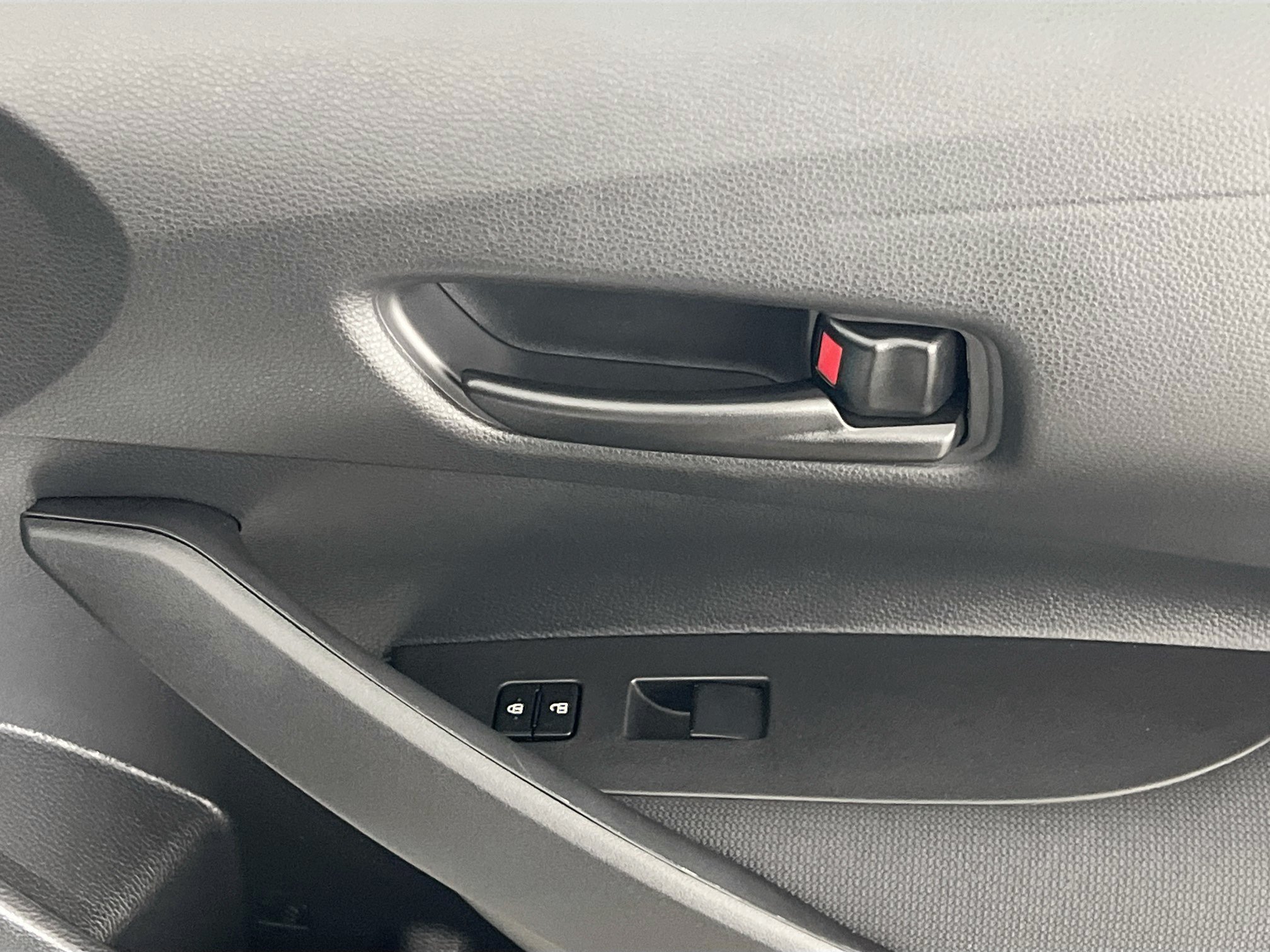 Used 2026 Toyota Corolla LE FWD image 31