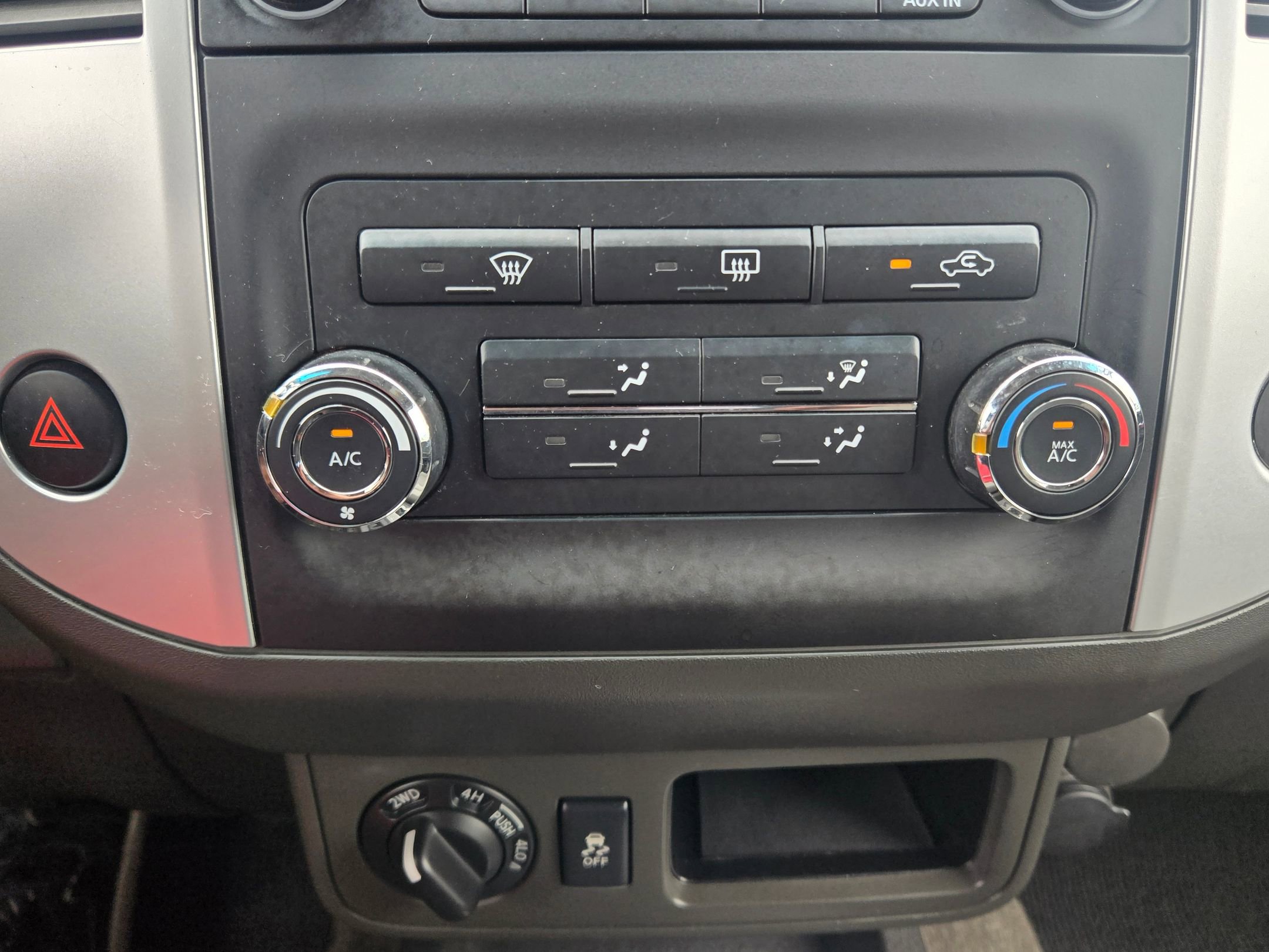 Used 2014 Nissan Xterra X AWD/4WD image 27