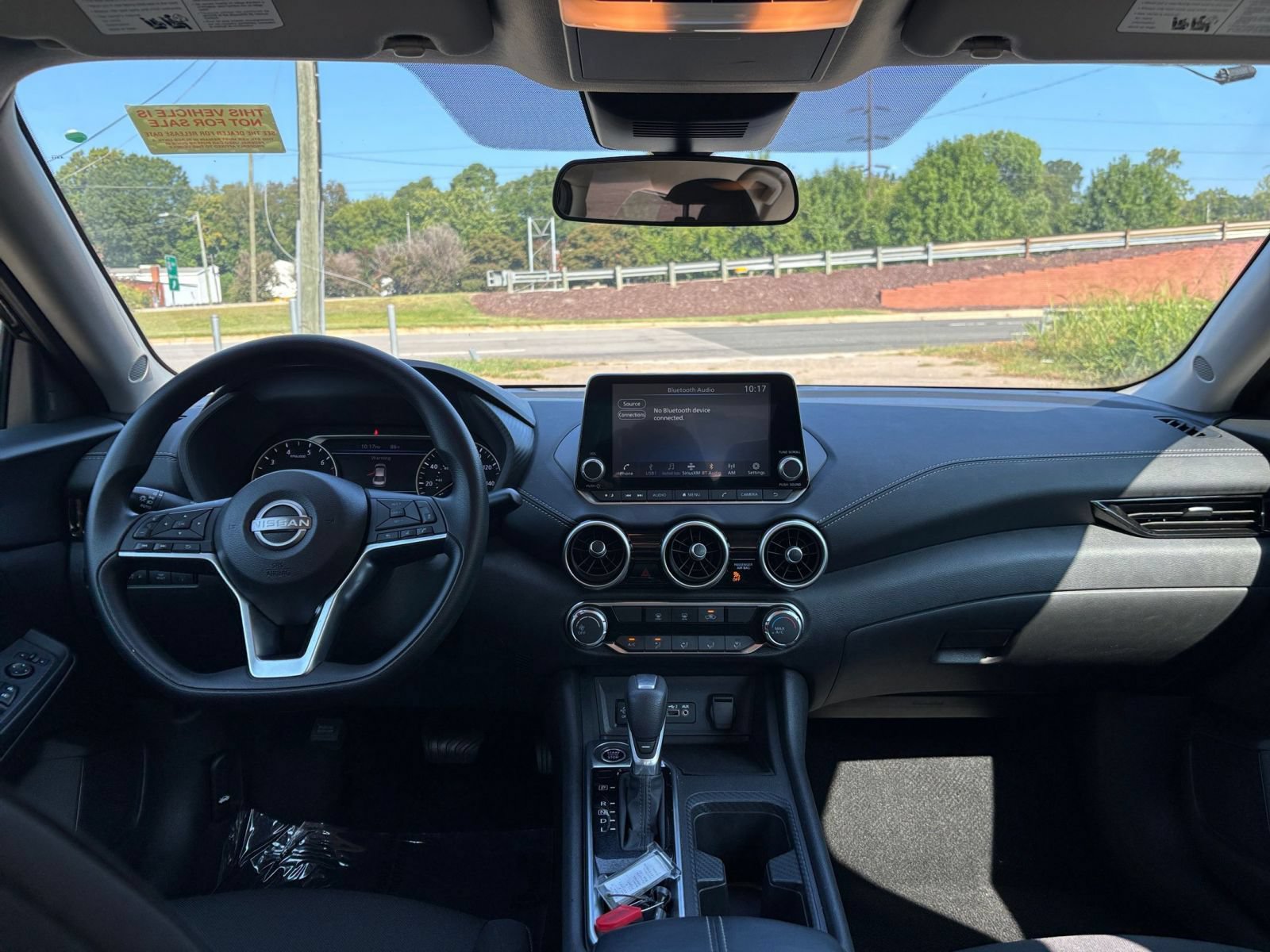 Used 2025 Nissan Sentra SV FWD image 30