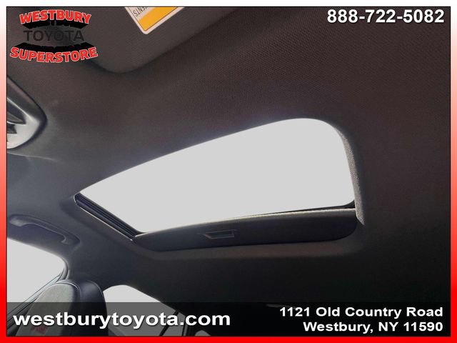 Used 2026 Chevrolet Trax RS w/ Sunroof Package FWD image 35