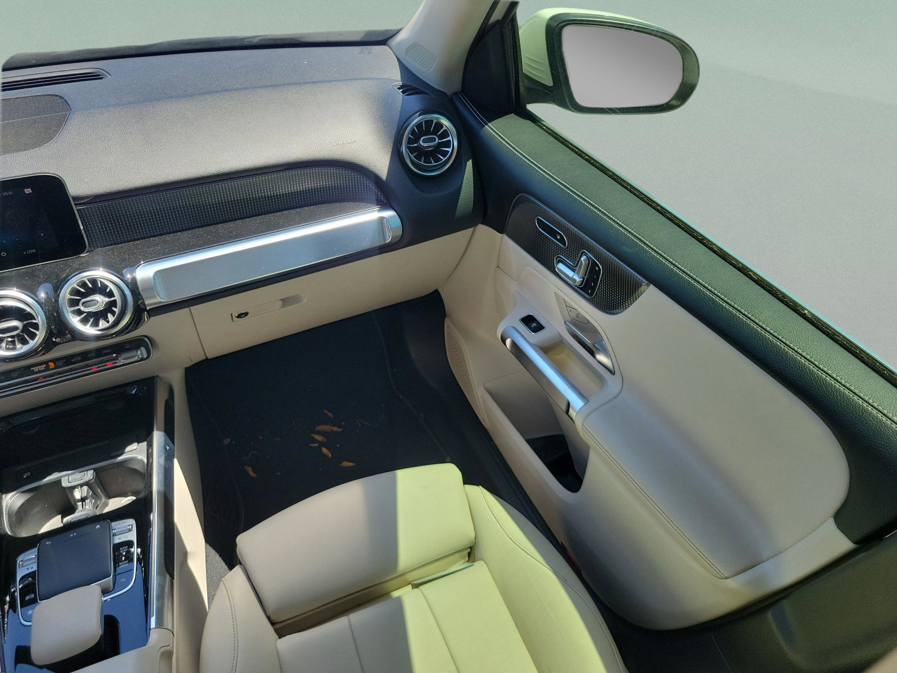 Used 2020 Mercedes-Benz GLB 250 image 9