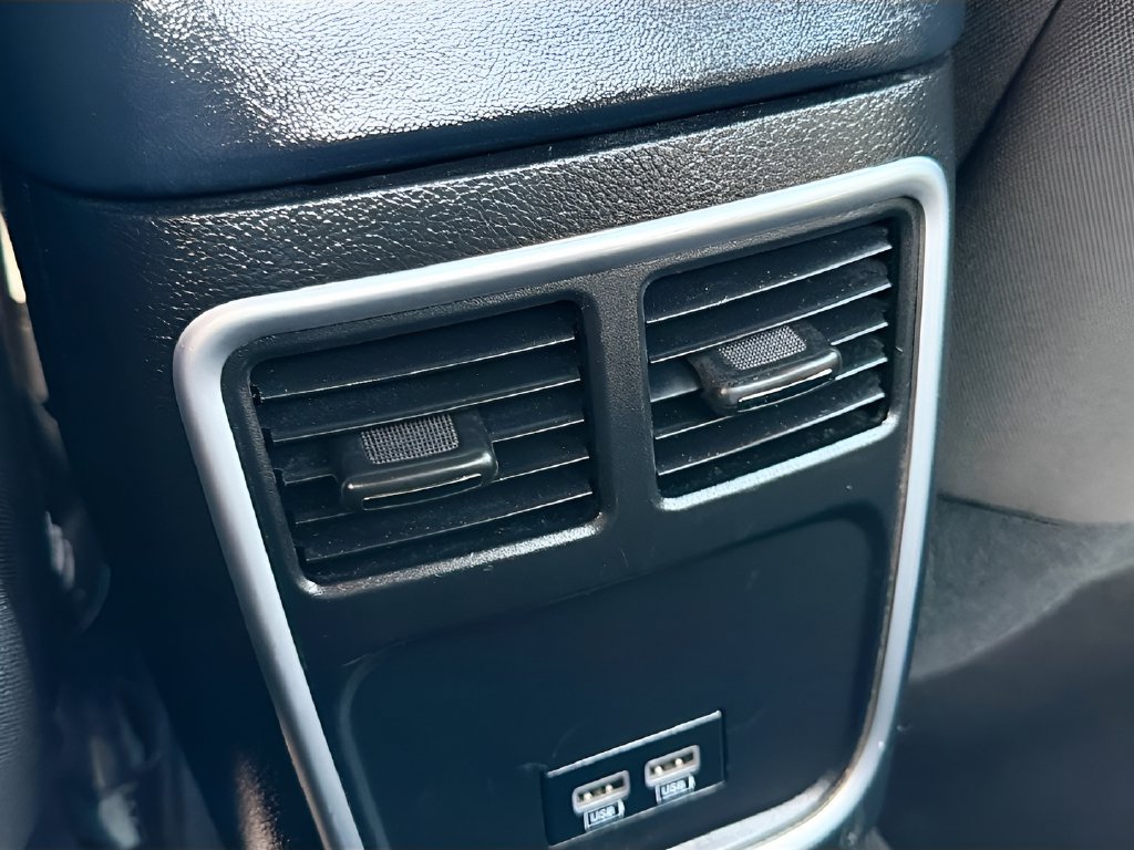 Used 2023 Dodge Charger SXT RWD image 24