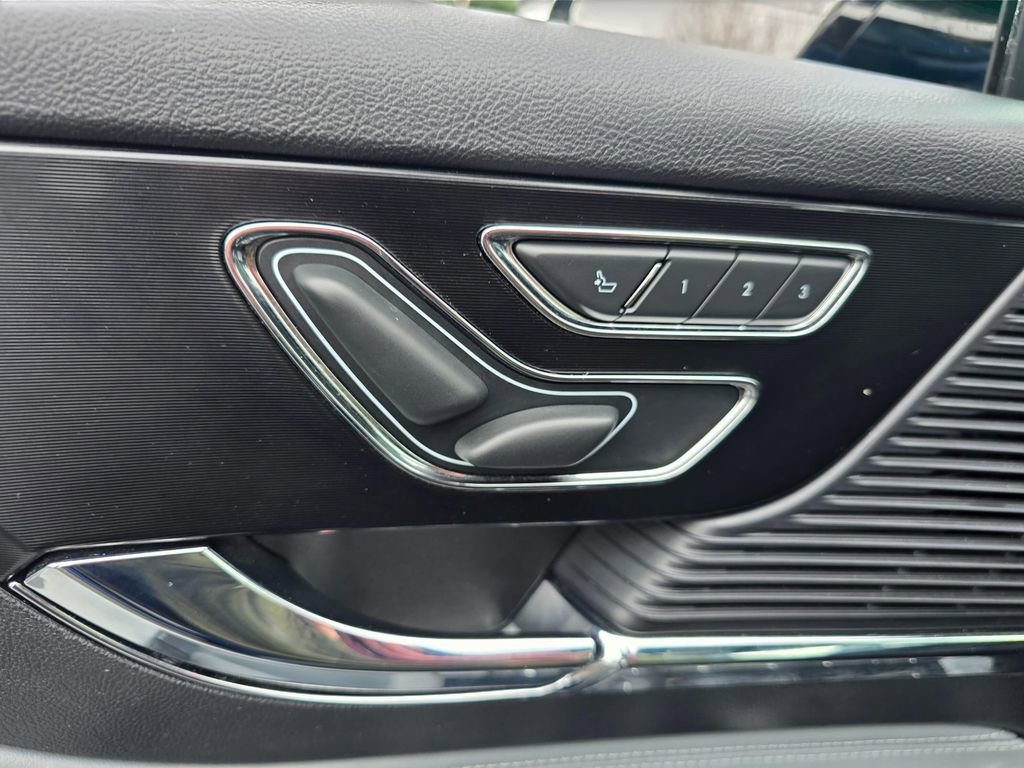 Used 2020 Lincoln Corsair FWD w/ Premium Package image 23