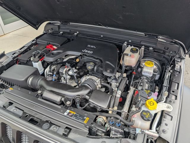 Used 2021 Jeep Wrangler Unlimited Sport image 31