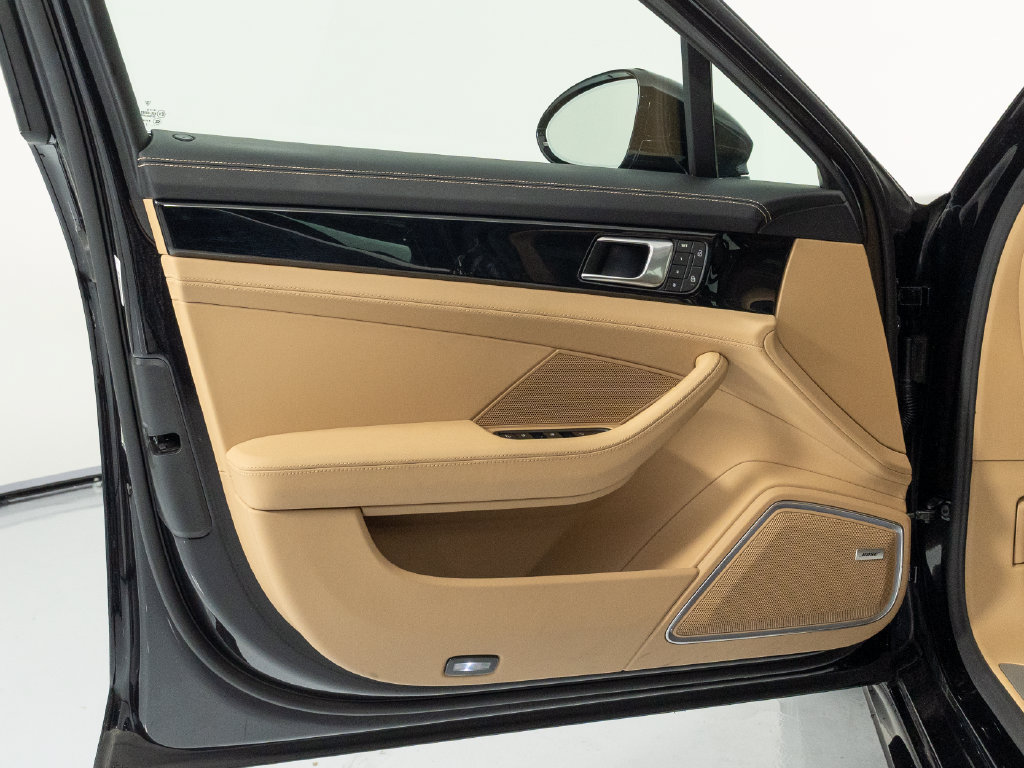Certified 2023 Porsche Panamera 4S AWD/4WD image 19