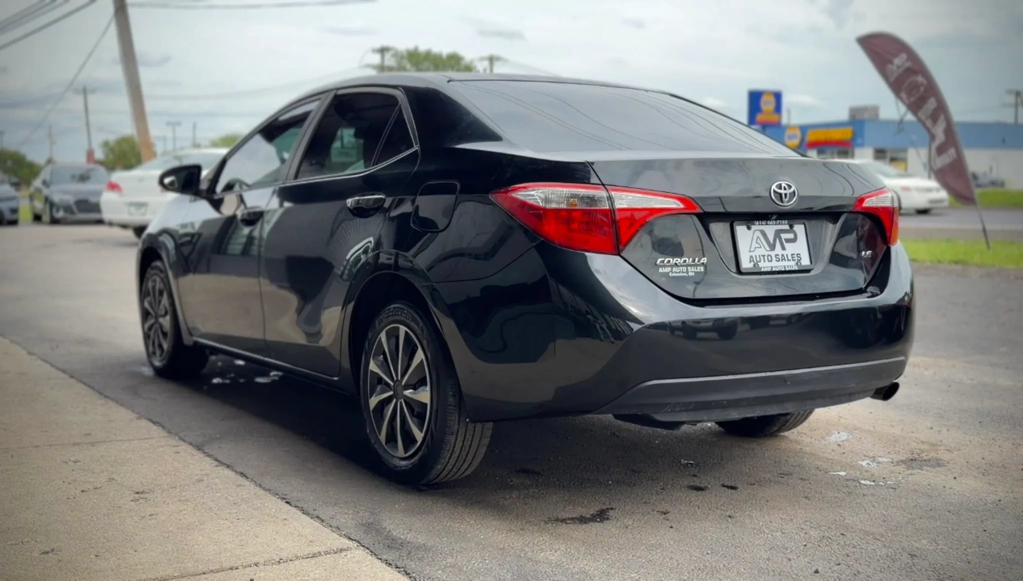 Used 2016 Toyota Corolla LE FWD image 5