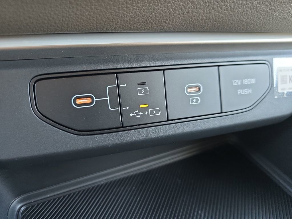 New 2026 Kia Carnival LX image 15