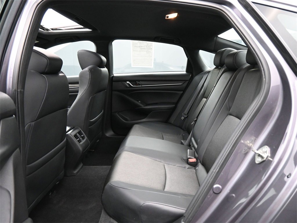 Used 2018 Honda Accord Sport image 16