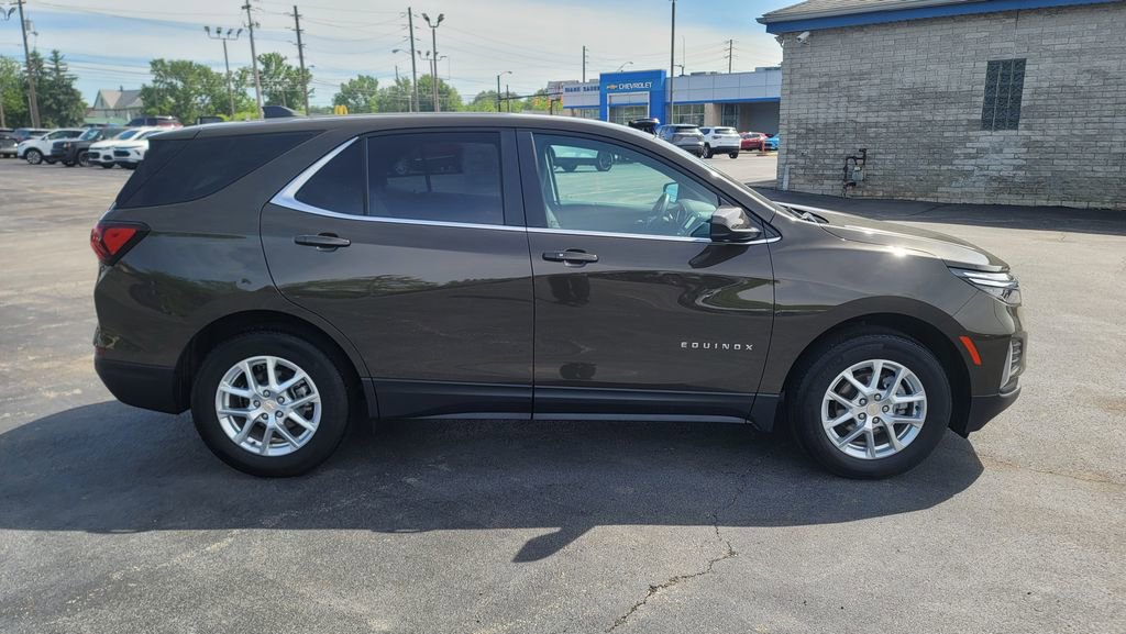 Used 2024 Chevrolet Equinox LT w/ LPO, Floor Liner Package FWD image 14