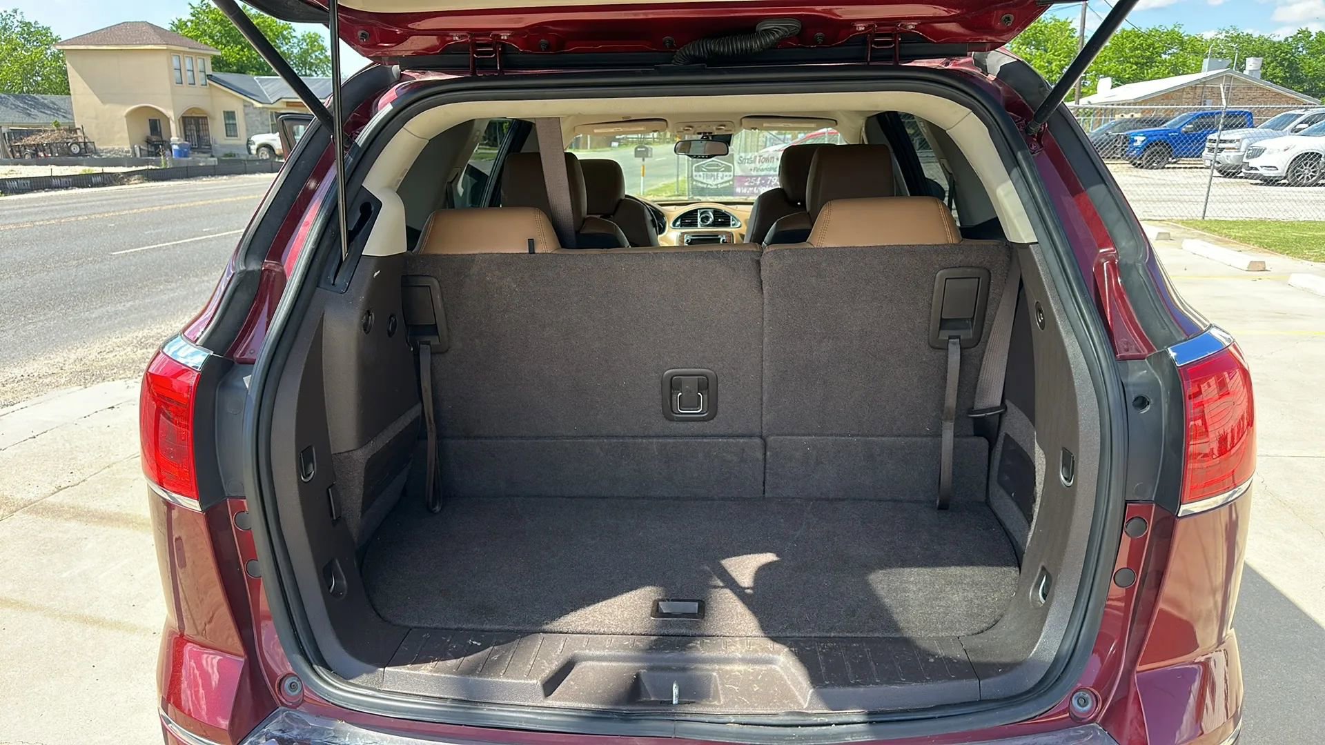 Used 2017 Buick Enclave Premium image 16