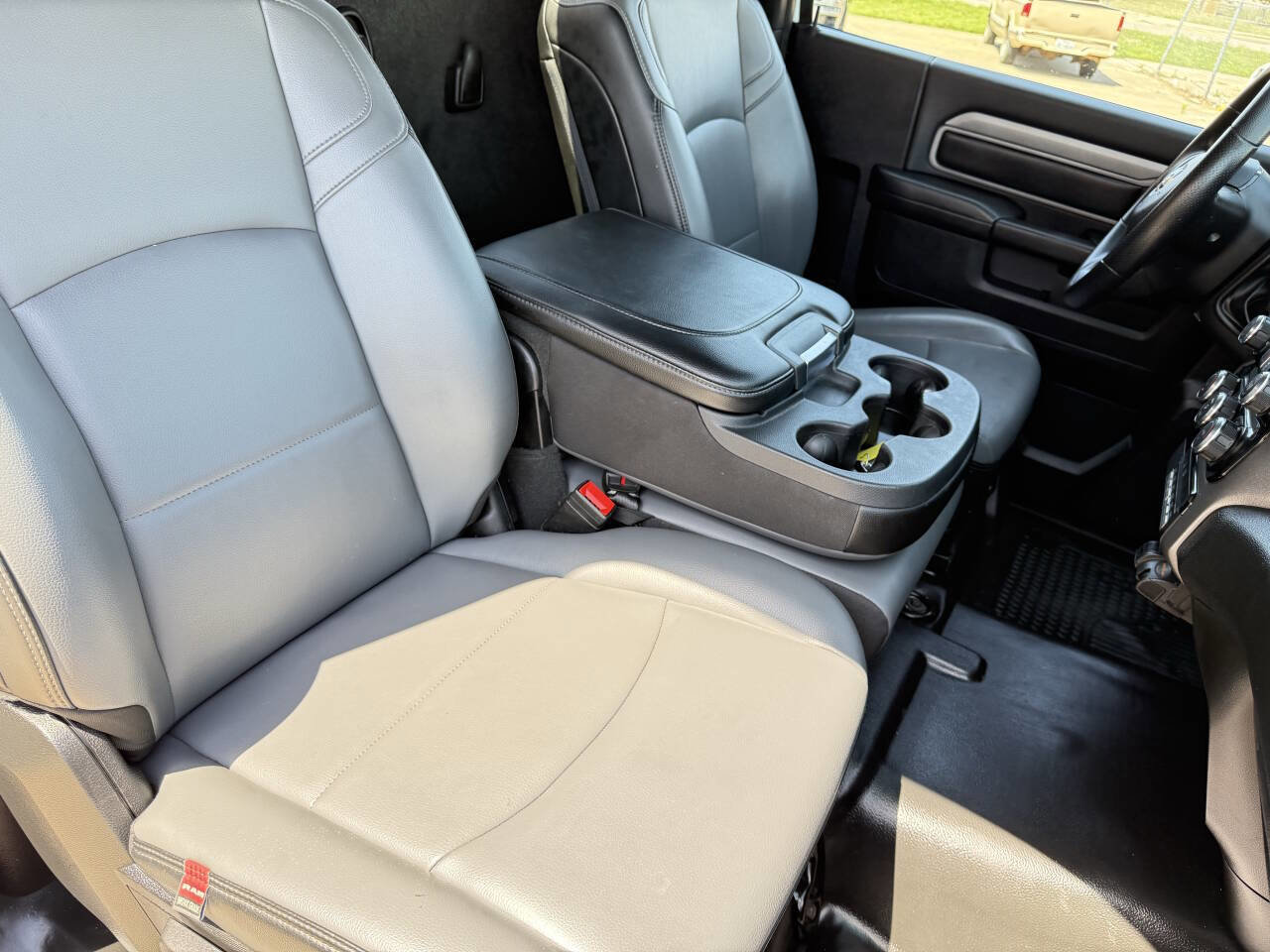 Used 2022 RAM 3500 Tradesman image 18