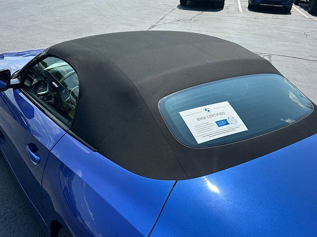 Used 2025 BMW Z4 M40i w/ Edition RWD image 3
