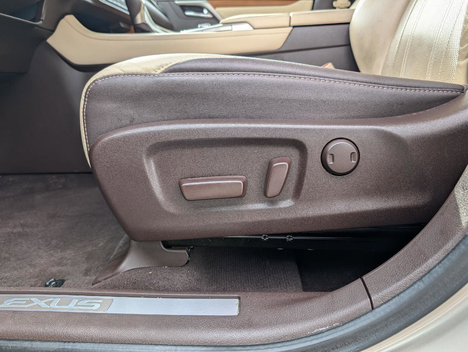 Used 2017 Lexus RX 350 AWD w/ Premium Package image 10