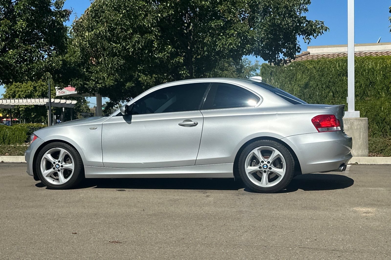 Used 2008 BMW 128i Coupe RWD image 7