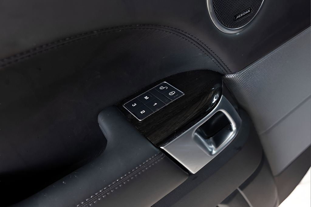 Used 2020 Land Rover Range Rover Sport HSE Dynamic image 41