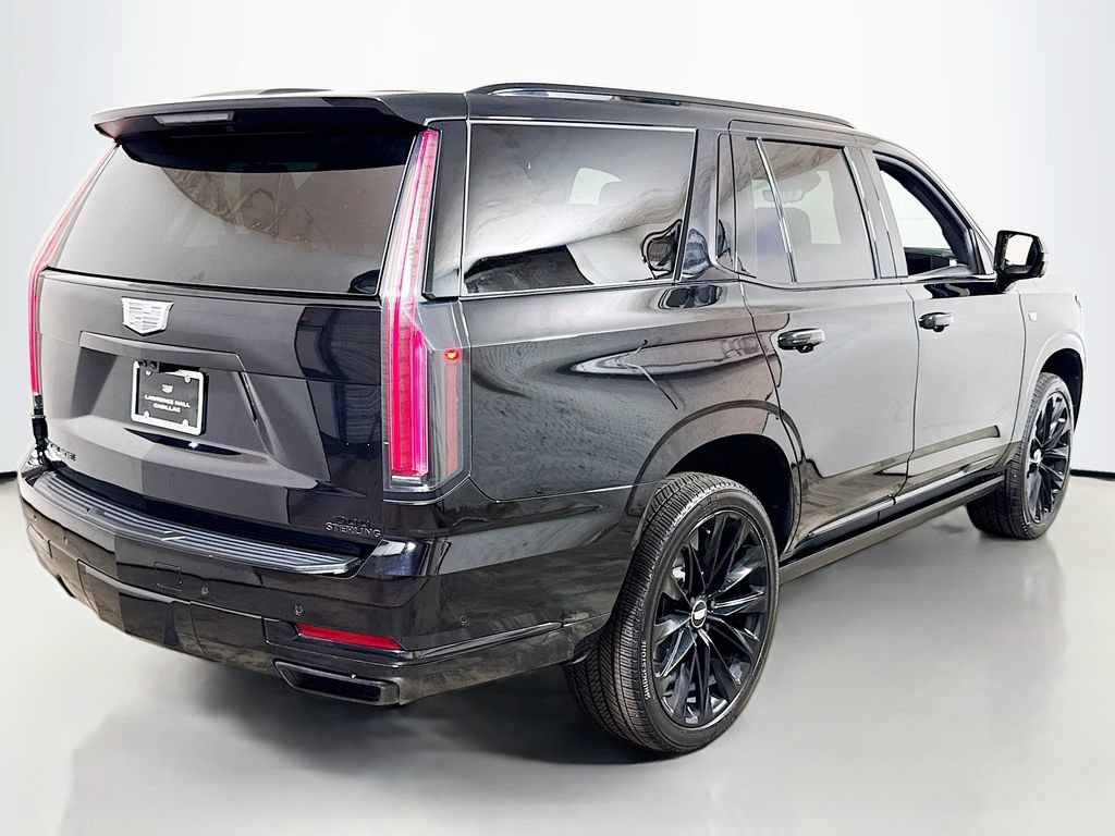 Certified 2025 Cadillac Escalade Sport Platinum w/ LPO, ONYX Package AWD/4WD image 4