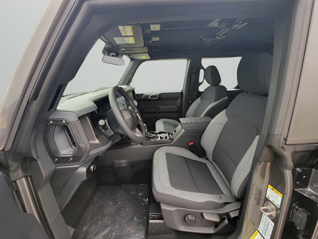 New 2025 Ford Bronco 4-Door image 13