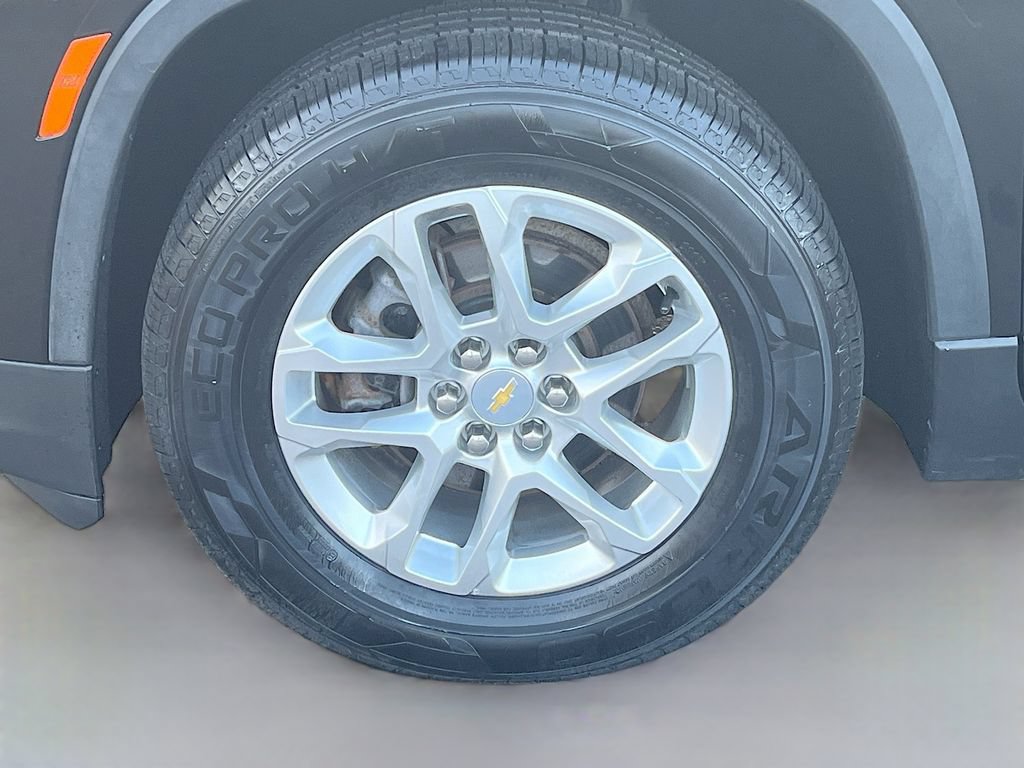 Used 2023 Chevrolet Traverse LS AWD/4WD image 29