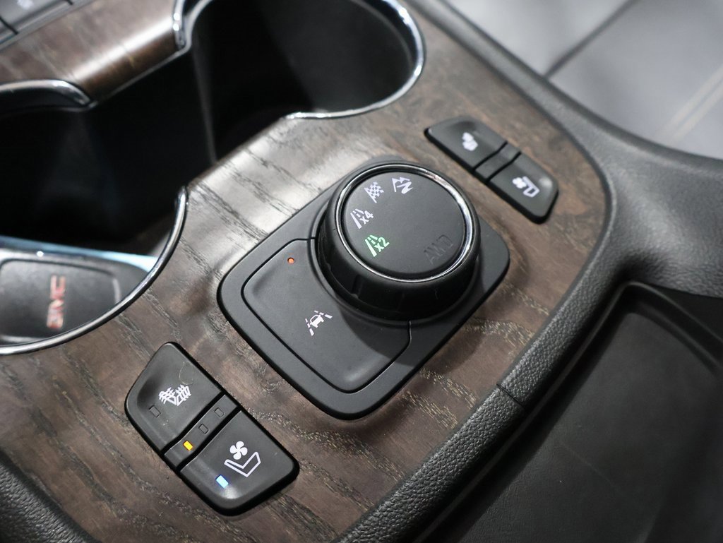 Used 2022 GMC Acadia Denali image 27