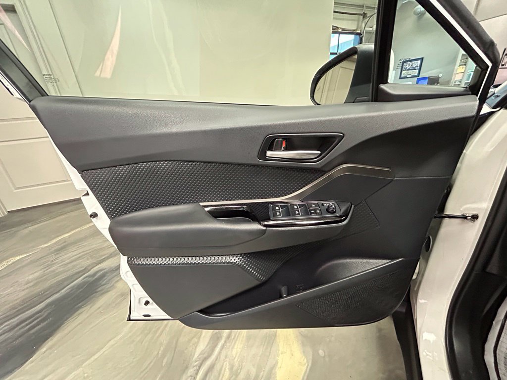 Used 2019 Toyota C-HR XLE FWD image 51
